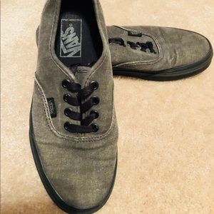 Vans Boys Faded Gray and Black Lace Up Size 6
